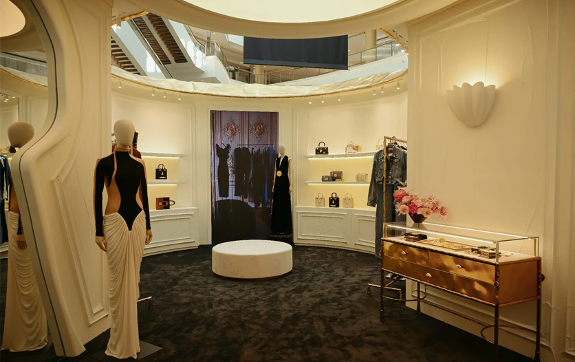 SCHIAPARELLI 亚洲首次限时空间 “THROUGH THE KEYHOLE” 盛大启幕